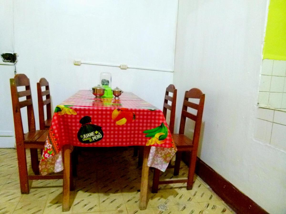 A&T Amazon Backpacker'S Bed and Breakfast Iquitos Exteriör bild