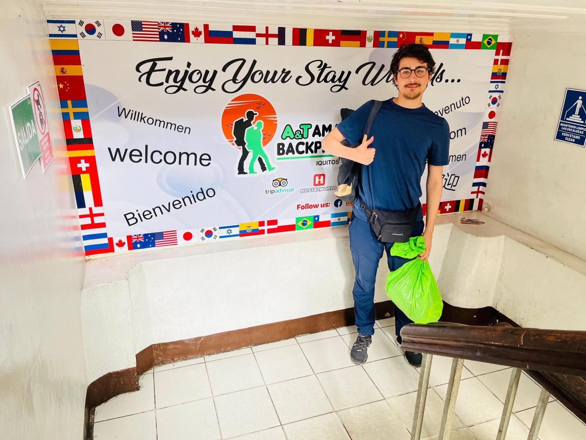 A&T Amazon Backpacker'S Bed and Breakfast Iquitos Exteriör bild