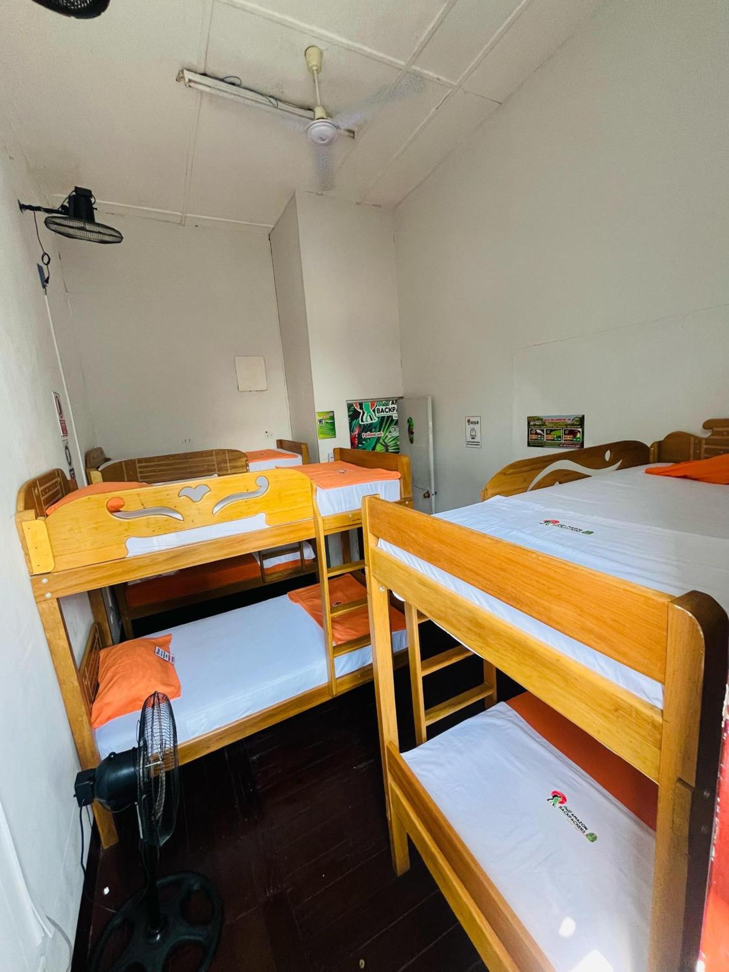 A&T Amazon Backpacker'S Bed and Breakfast Iquitos Exteriör bild