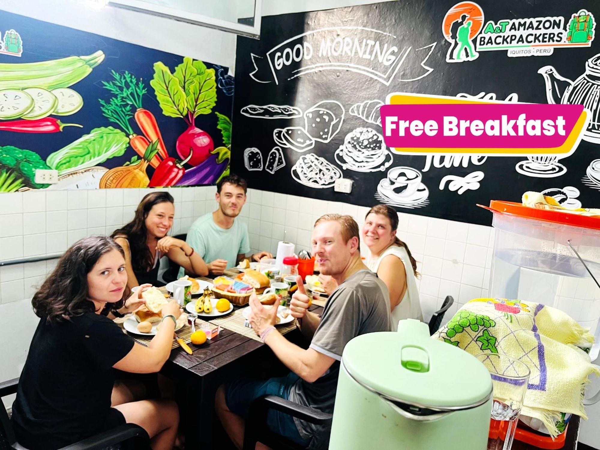 A&T Amazon Backpacker'S Bed and Breakfast Iquitos Exteriör bild